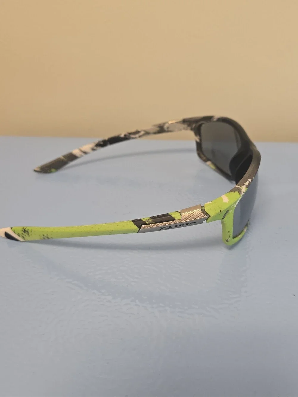 Xloop Camo Sunglasses With Mirrored Lenses